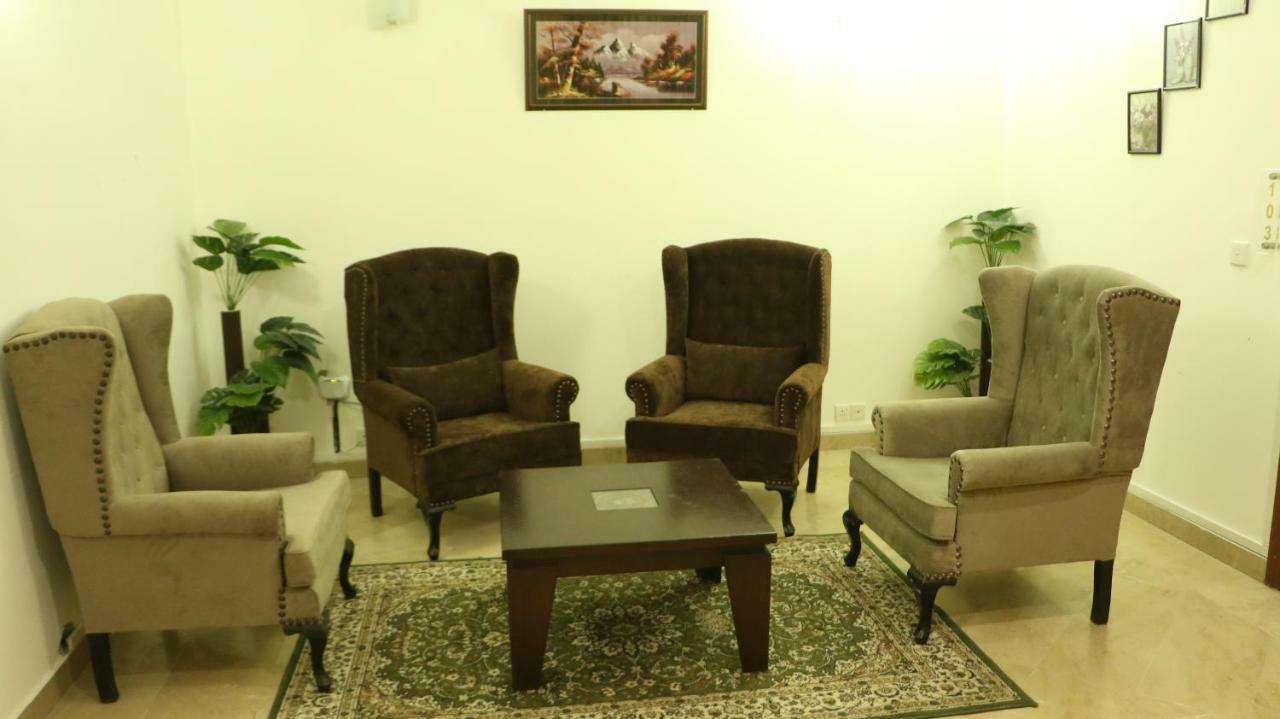 The Royal Manor Bed and Breakfast Islamabad Exterior foto
